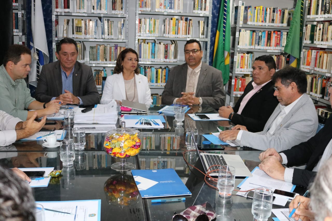 Diretor da Câmara de Gestão Pública do CFA apresenta IGM em plenária do CRA-CE